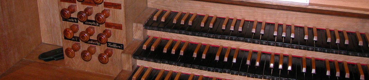 Claviers-côté-ut-1